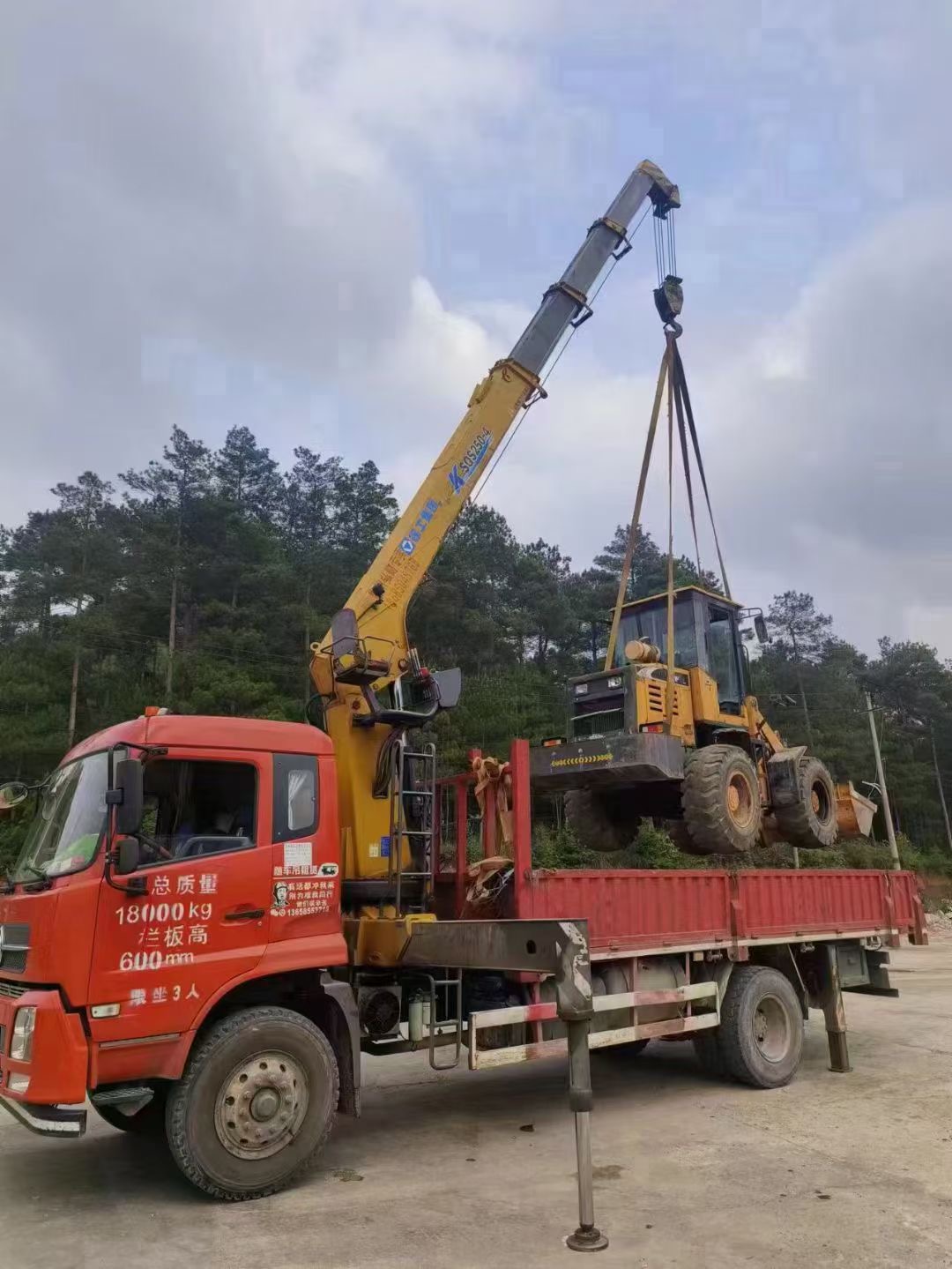 亚东县找吊车出租公司的时候需要注意什么